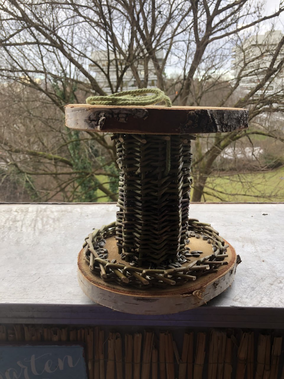 Vogelfuttersäule Ø20cm H22cm